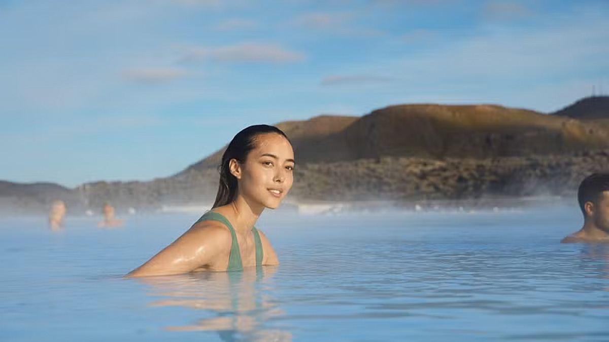 Convenient Blue Lagoon Bus Transfer to and from Reykjavik Hotels, Convenient Blue Lagoon Round-Trip Transfer from Reykjavik Hotels