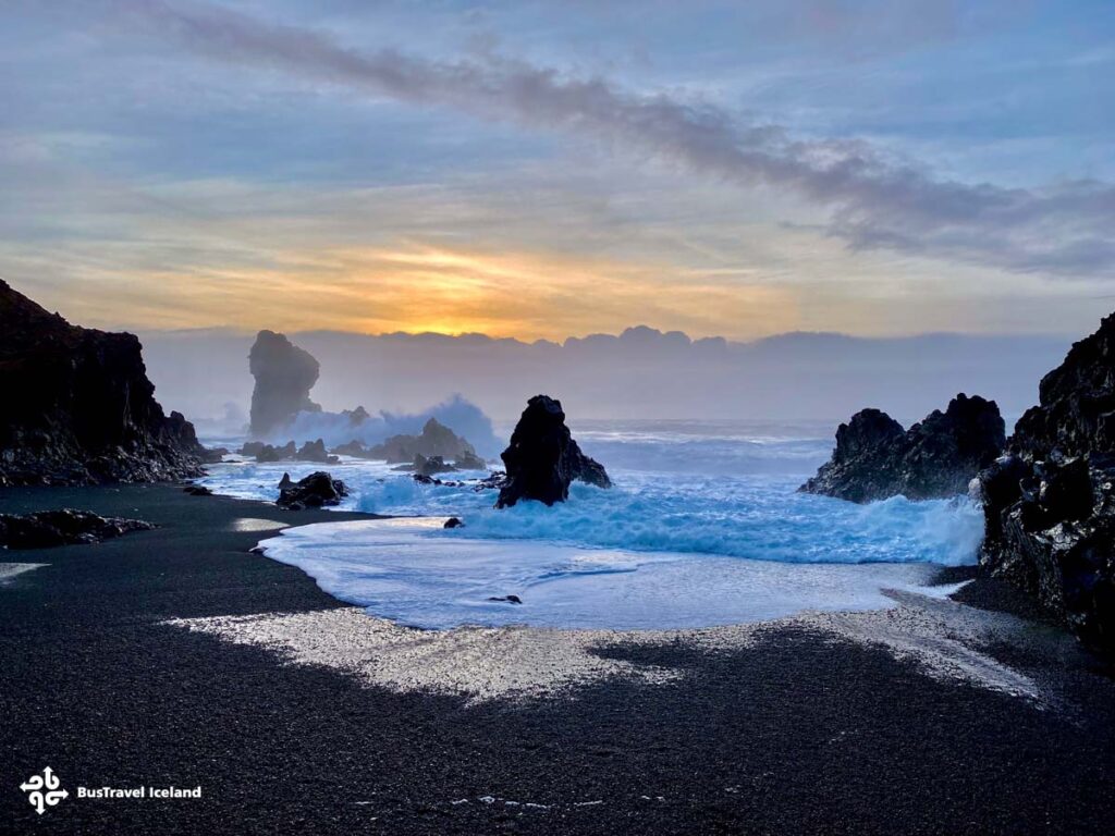 your-guide-to-dj-pal-nssandur-beach-bustravel-iceland