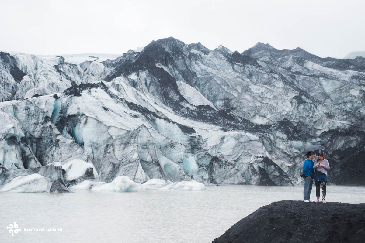 Explore Sólheimajökull Glacier with Our Expert Guides - BusTravel