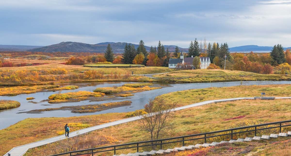 The glorious Autumn colors of the beautiful Thingvellir National Park, the Golden Circle of Iceland [Photo by Yanshu]