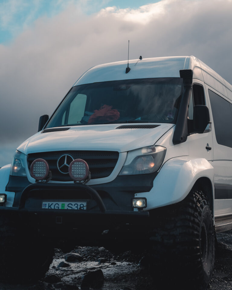 Glacier ice cave super jeep tour-07054