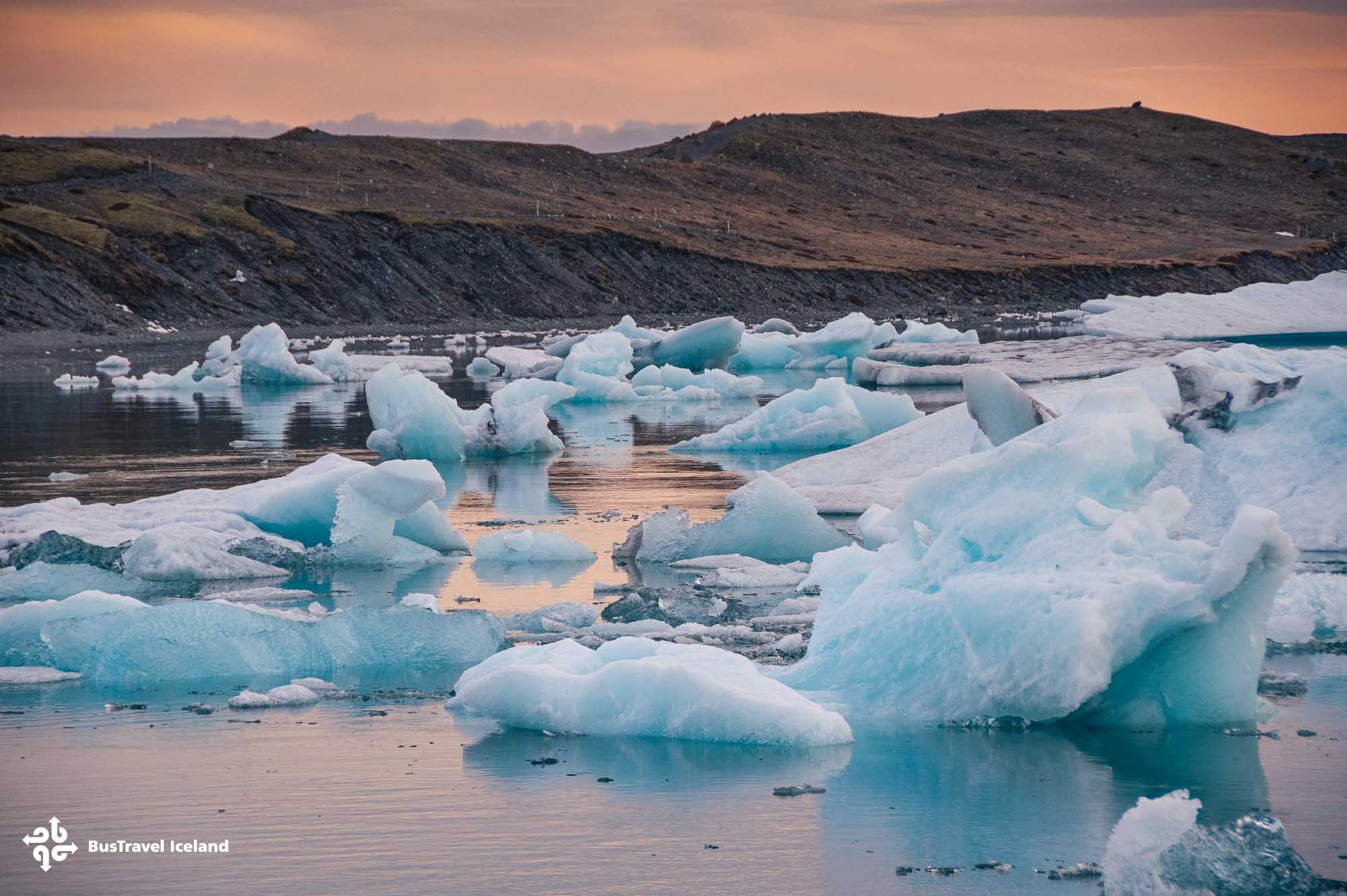 Jokulsarlon Glacier Lagoon in South Iceland-1 Jokulsarlon Glacier Lagoon filled with glacial icebergs in April 2025, South Iceland