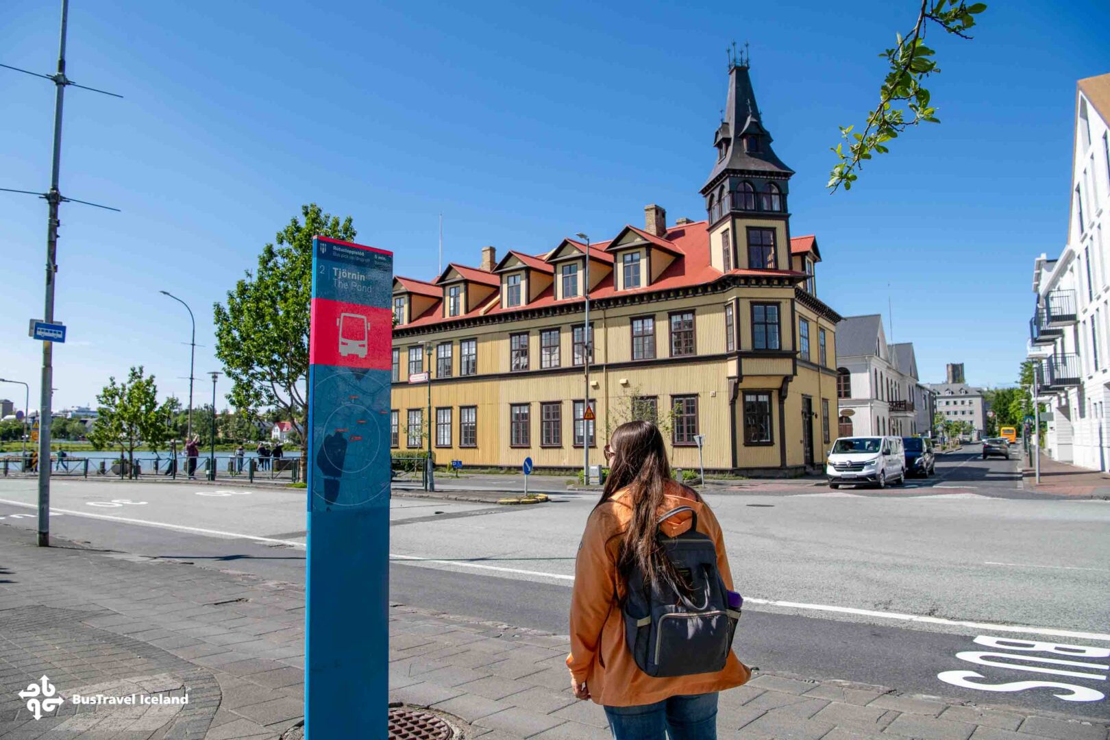 Bus Stop 2 - Tjörnin - The Pond