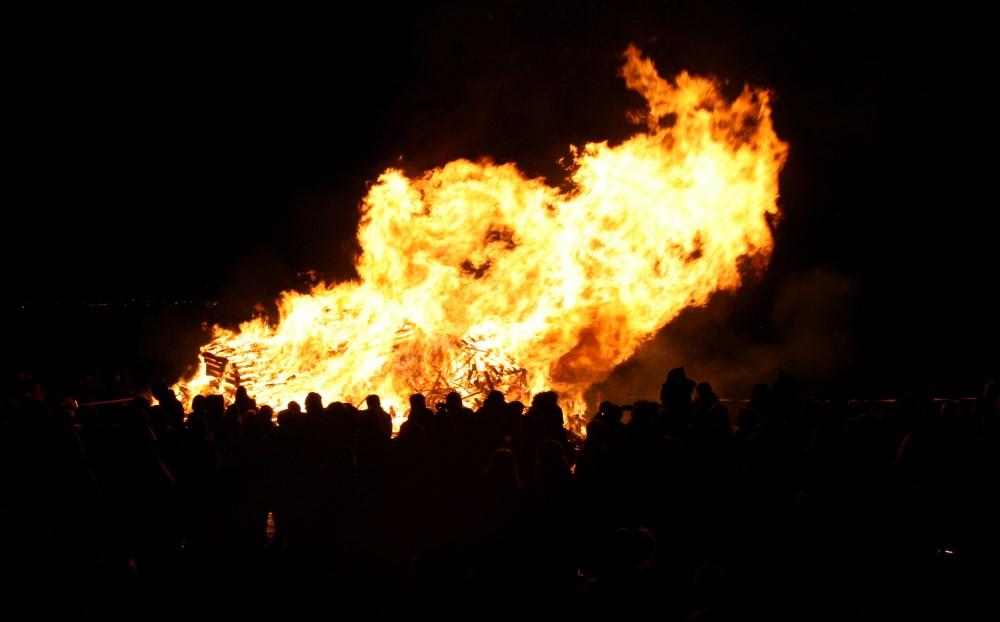 Áramótabrennur in Reykjavik new years eve Bonfire